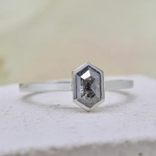 wyatt-jewellery-ring-special-occasions