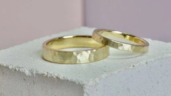 wyatt-jewellery-hammered-couples-wedding-rings-gold