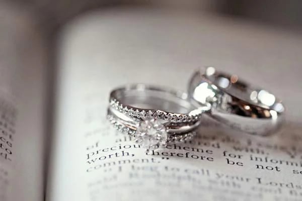 wyatt-jewellery-wedding-rings-and-engagement-ring