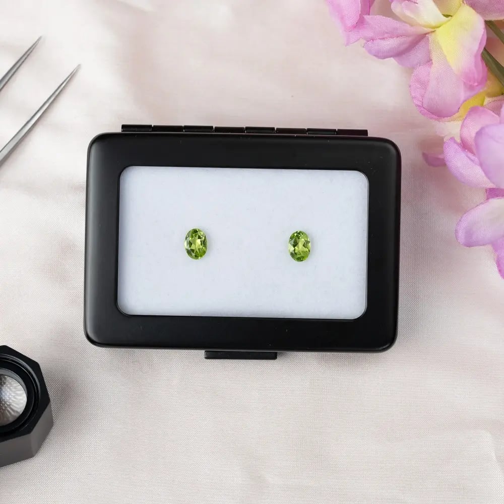 Wyatt-Jewellery-Peridot-oval-pair-P135
