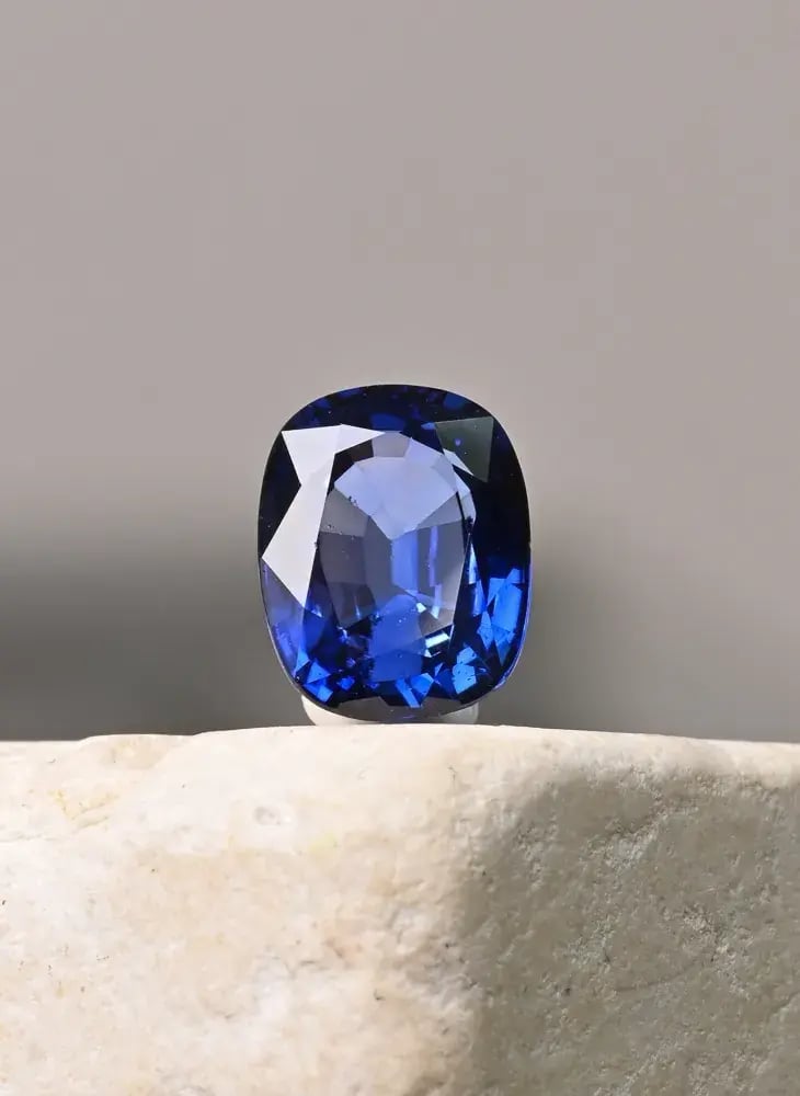 Wyatt-Jewellery-Sapphire-S055_tile