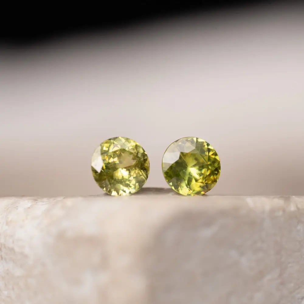 Wyatt-Jewellery-Sphene-round-SE113
