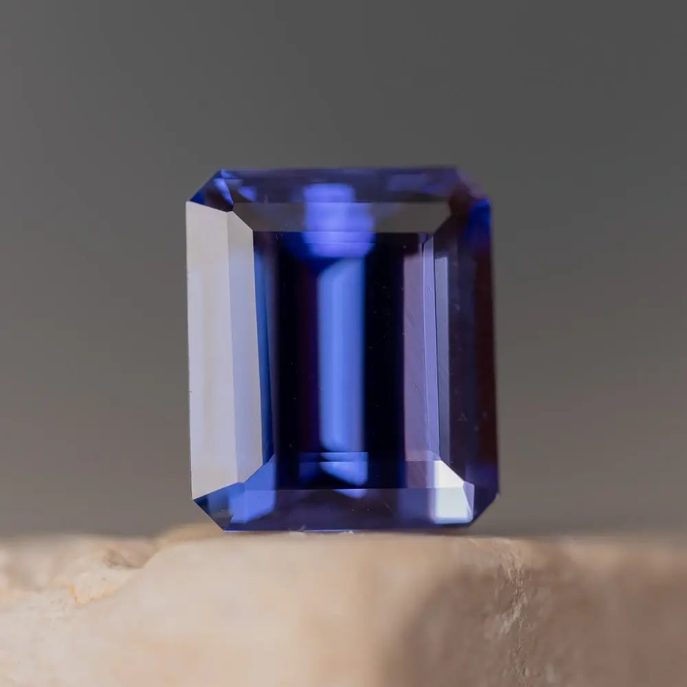 Wyatt-Jewellery-Tanzanite-Emerald-cut-Ta106