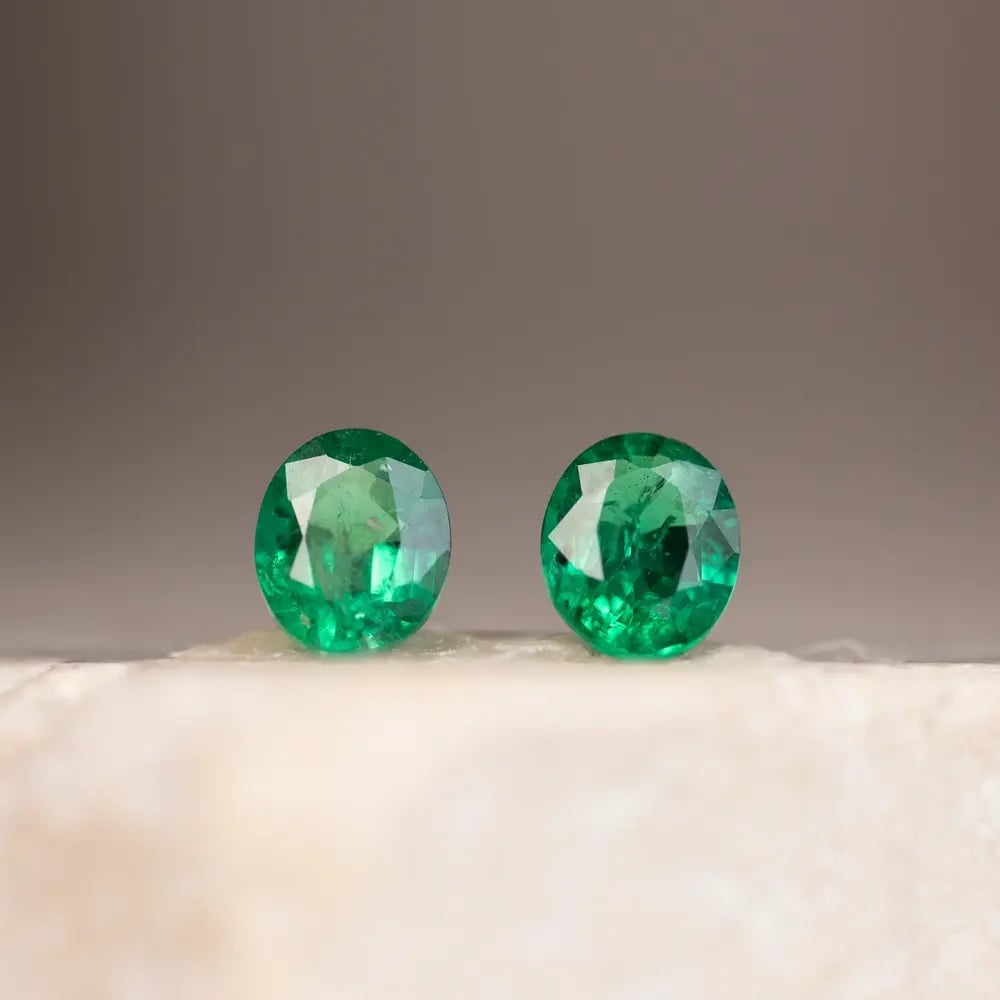 Wyatt-Jewellery-emerald-oval-pair-E126