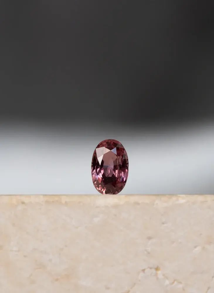 Wyatt-Jewellery-oval-garnet-G152_tile