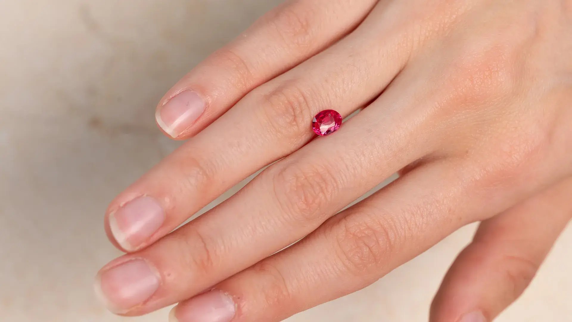 WJ_Spinel_Pink_SP023_Hand_Landscape