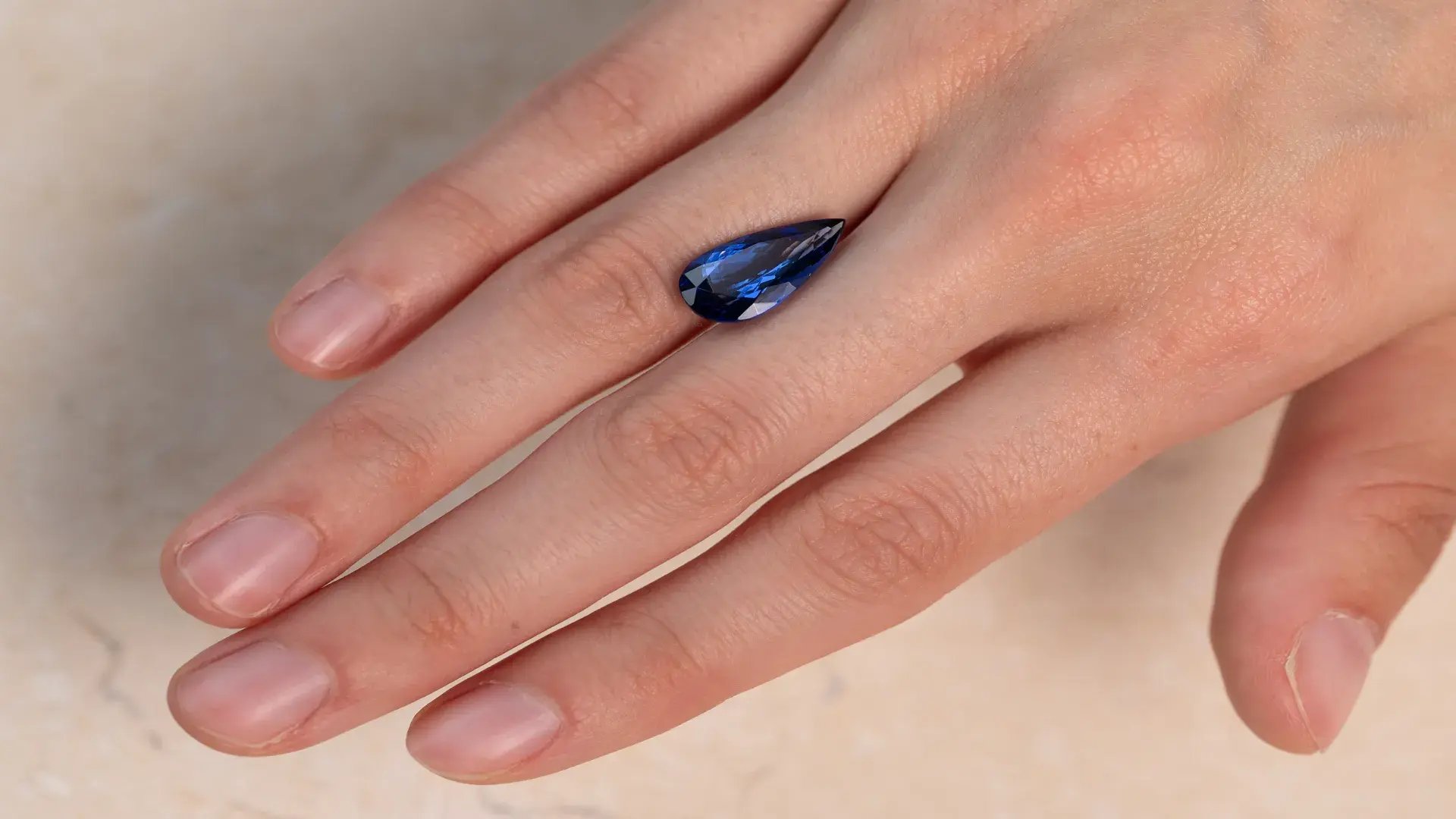 WJ_Tanzanite_Ta075_Hand_Landscape-1