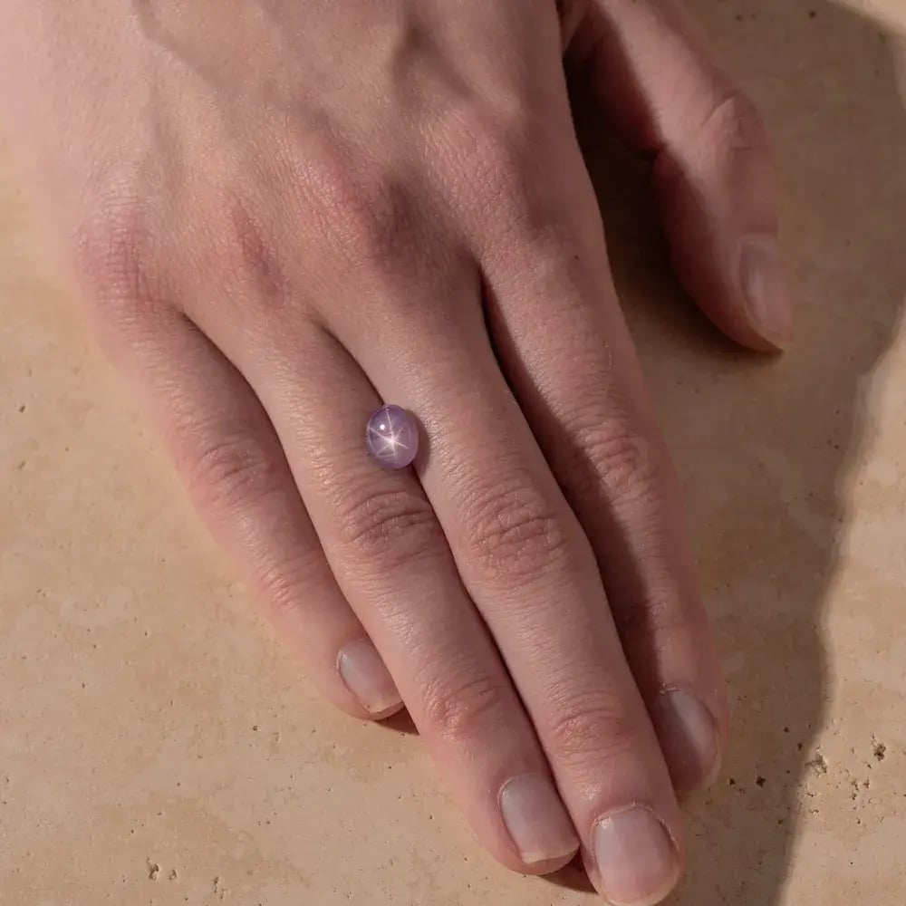 Wyatt-Jewellery-Star-ruby-cabochon-ocal-R092