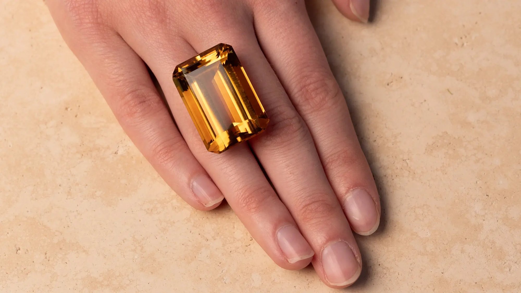 Wyatt-Jewellery-citrine-emerald-cut-C048-2