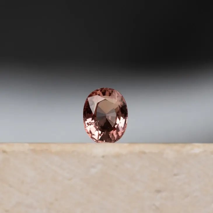 Wyatt-Jewellery-garnet-oval-G153