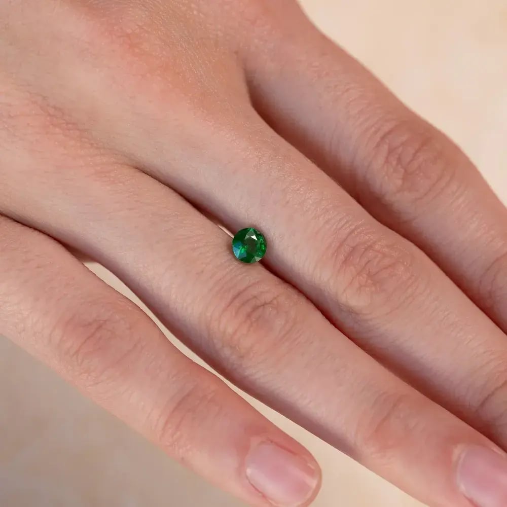Wyatt_Jewellery-demantoid-garnet-round-G084