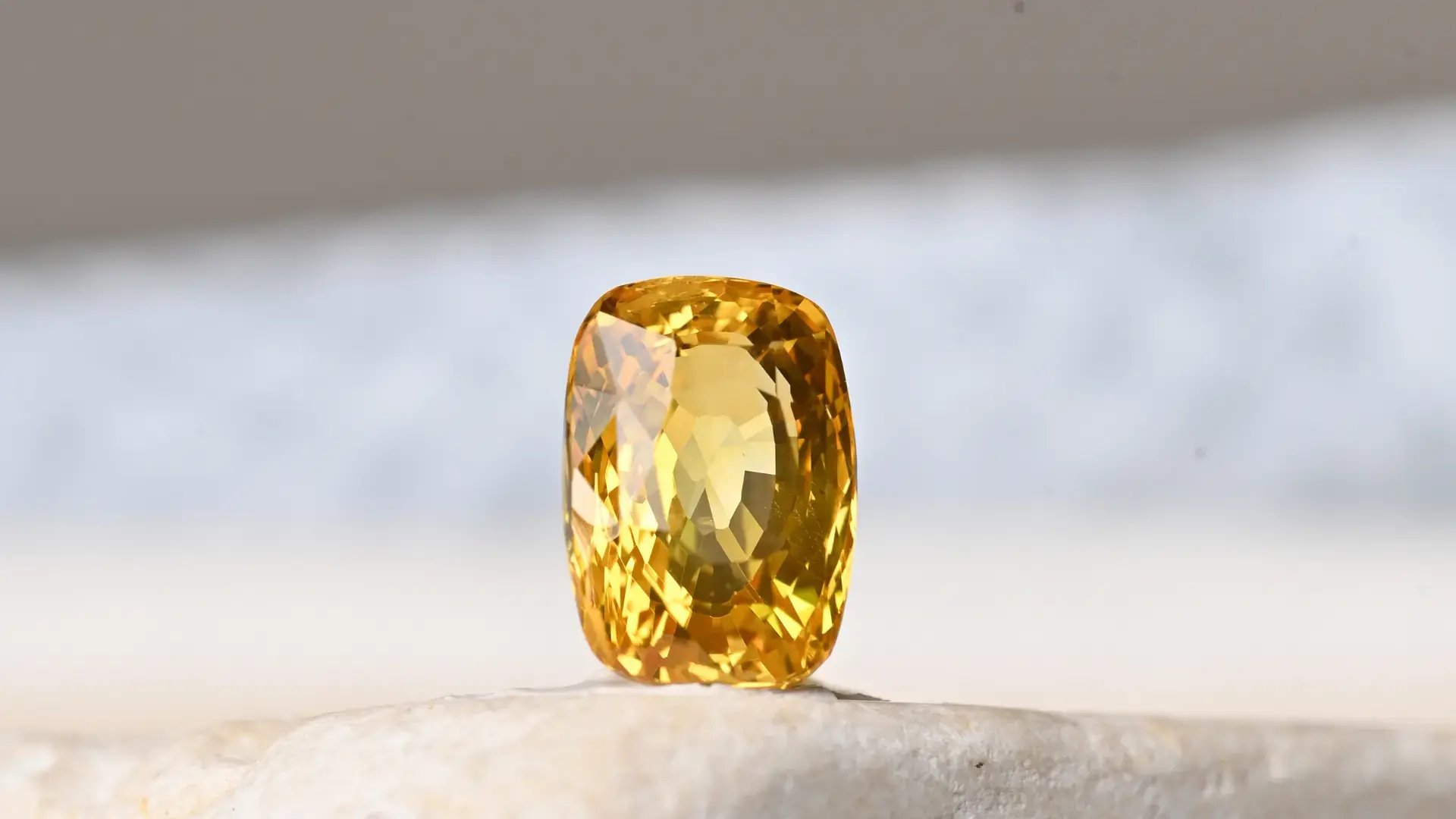 WJ_Yellow_Sapphire_Landscape