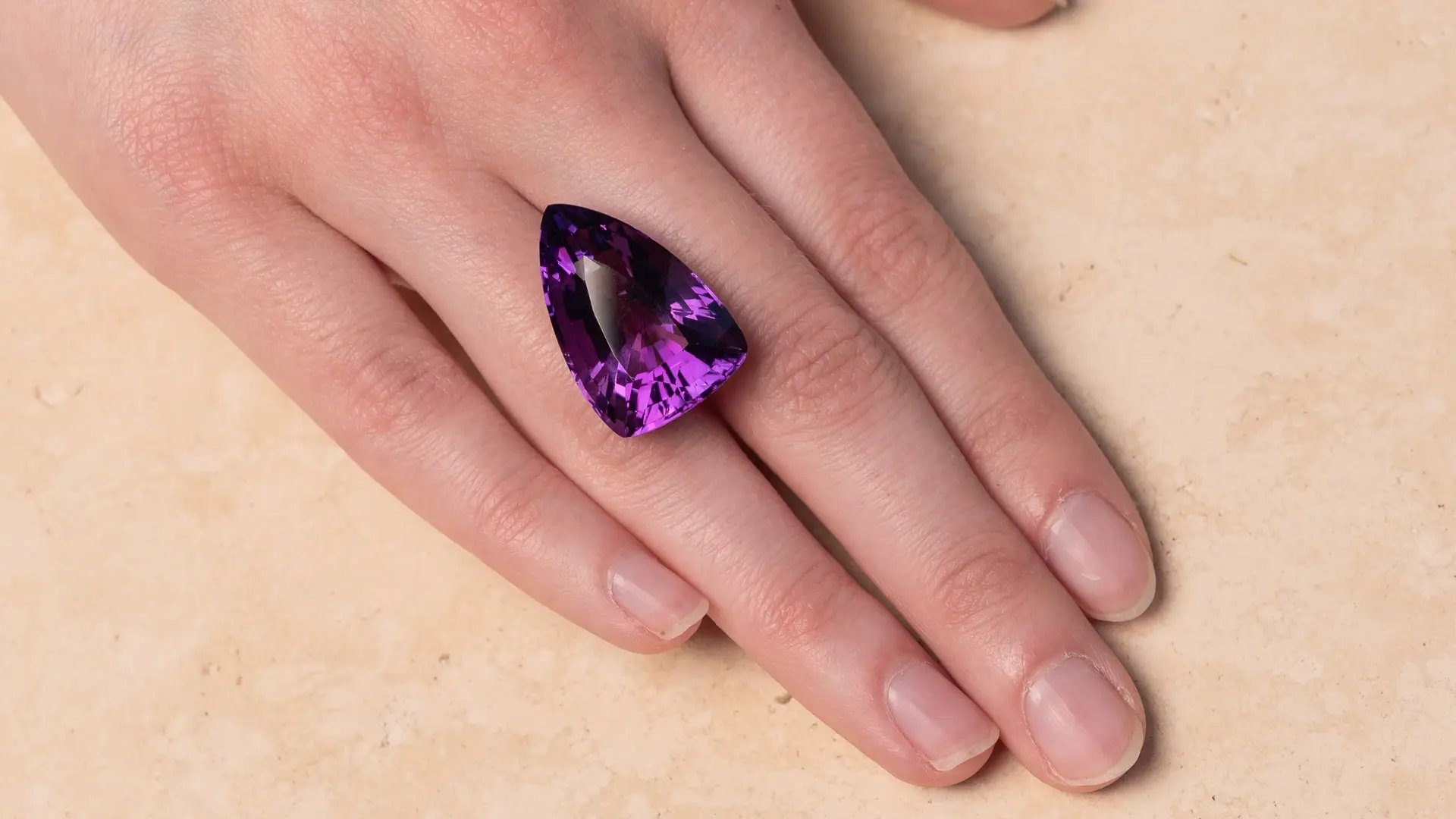 Wyatt-Jewellery-Amethyst-shield-A041