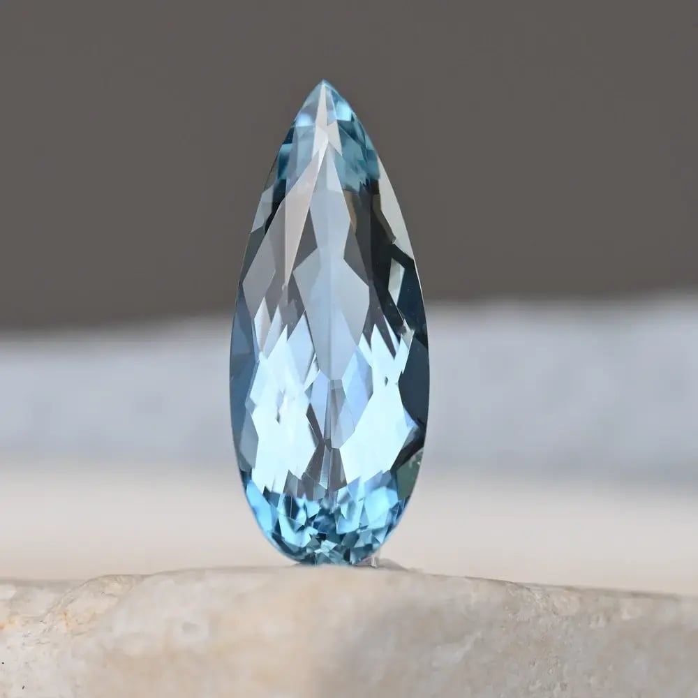 Wyatt-Jewellery-Aquamarine-pear-shape-A074