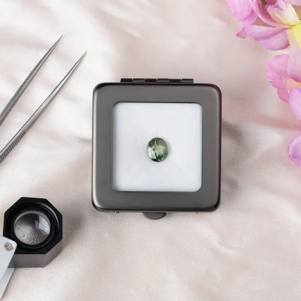 Wyatt-Jewellery-Green-sapphire-S105