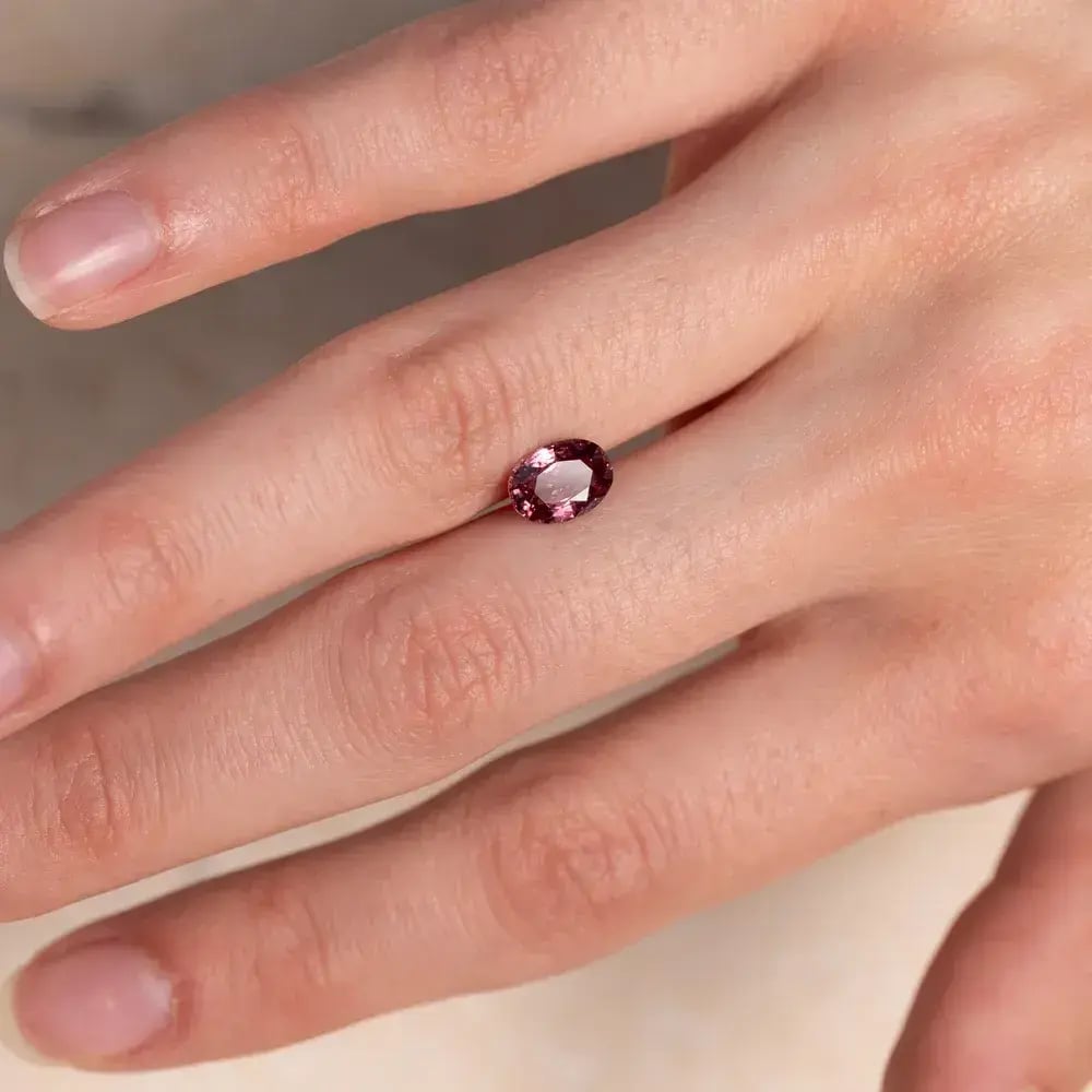 Wyatt_Jewellery-Garnet-oval-G152webp