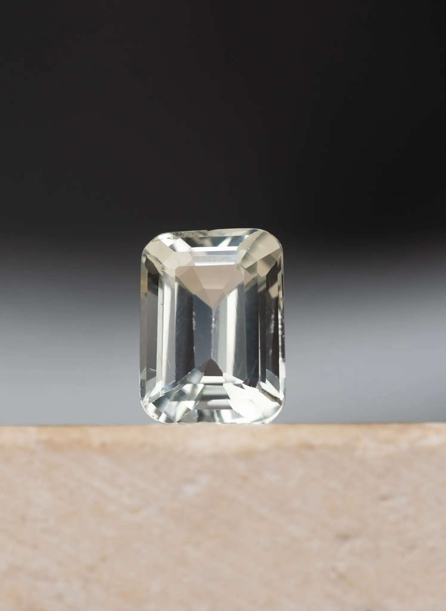 Wyatt-Jewellery-Aquamarine-emerald-cut-A171