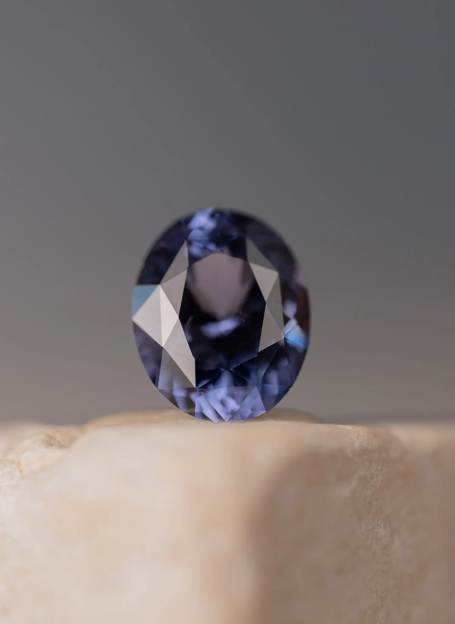 Wyatt-Jewellery-Spinel-Colour-Change-Oval-Sp078