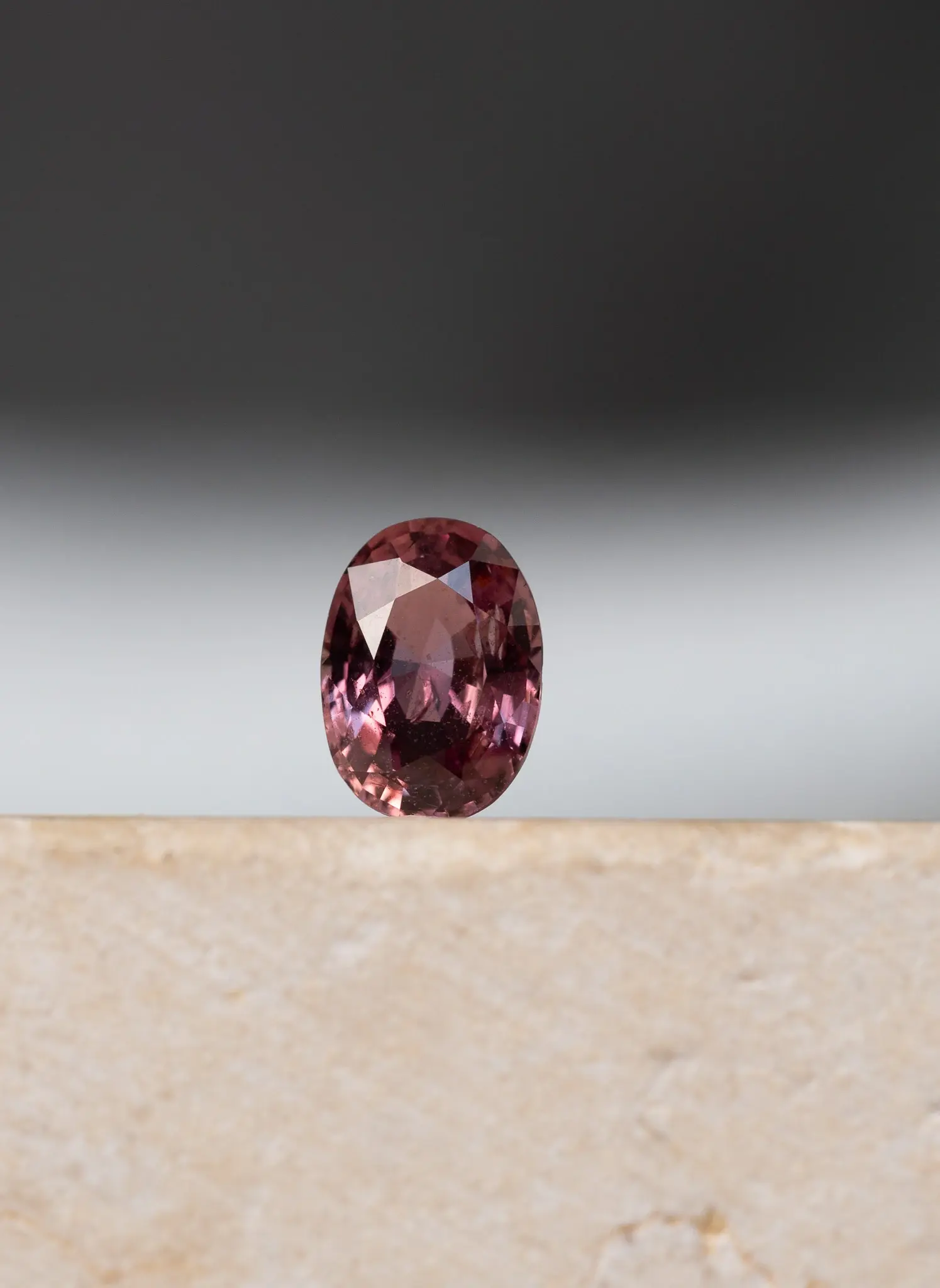 Wyatt-Jewellery-oval-garnet-G152