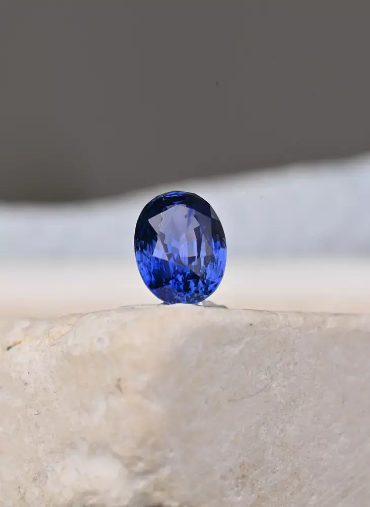 WJ_Blue_Sapphire_S115_Portrait