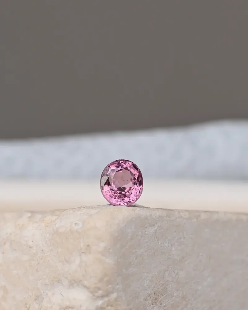 WJ_Pink_Sapphire_S052_Portrait