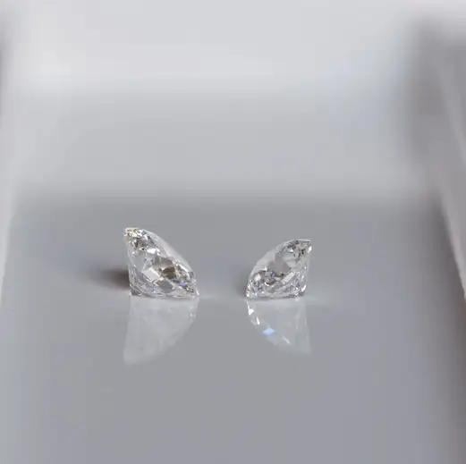 wyatt-jewellery-tale-of-two-diamonds-lab-vs-natural